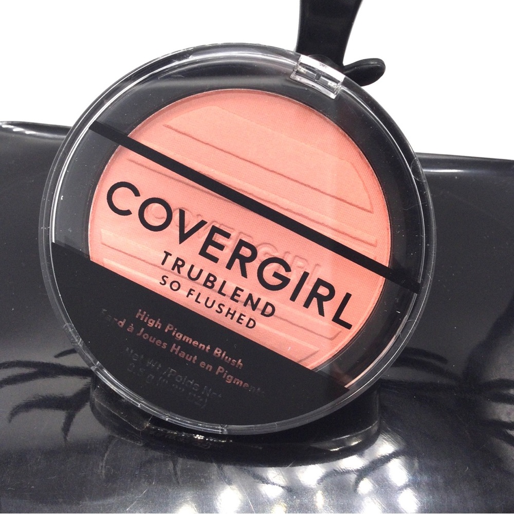 COVERGIRL TruBlend So Flushed Blush -new
